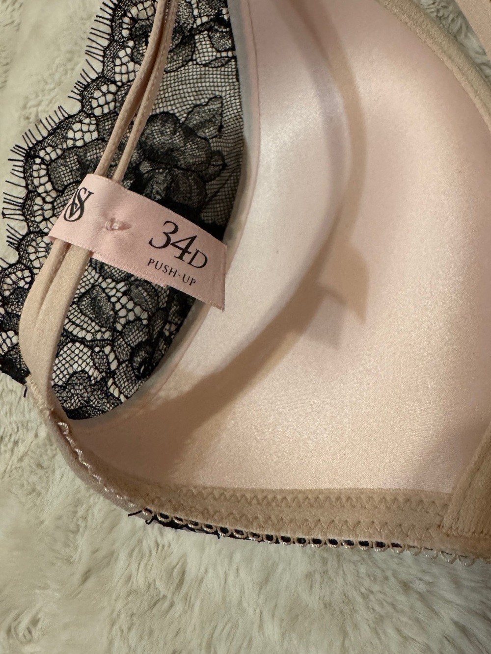 NWT Victoria Secret Very Sexy Envy Low-Cut Push-Up Bra With Lace Marzipan 34D - Picture 10 of 10
